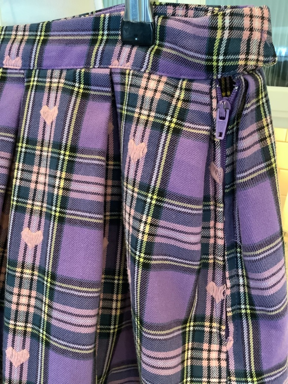 Hot Topic Purple Plaid & Pink Hearts Pleated Skirt Size XL - Picture 4 of 9